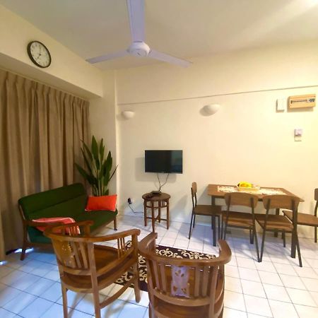 Shahmi Seaview Apartment - H4 Порт-Диксон Экстерьер фото